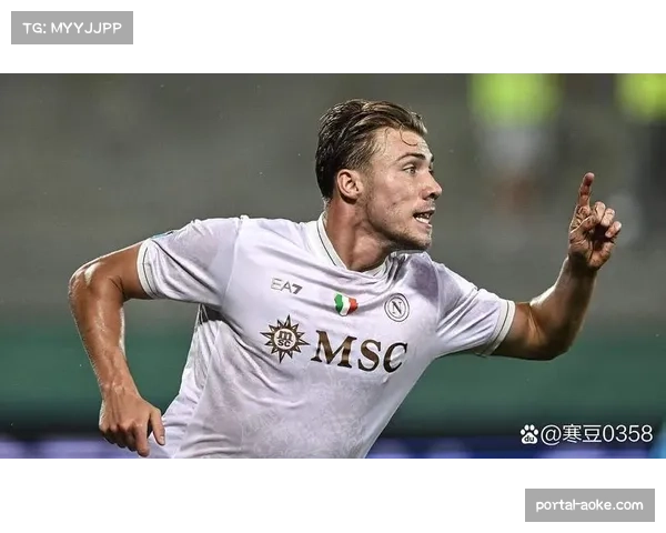 残阵那不勒斯客战热那亚，霍伊伦与科伦坡射手对决左右欧战资格