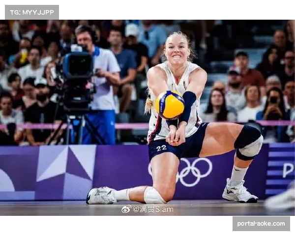 美国女排主攻普卢默专访：谈论从大学球星到世界冠军的转变